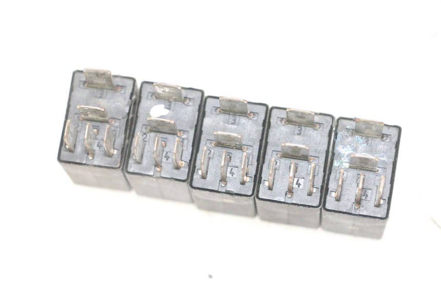 photo de RELAY PEUGEOT SATELIS 125 (2013 - 2018) - Alternative perspective