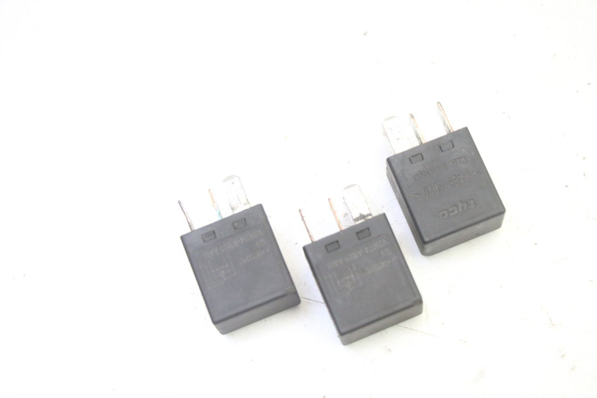 photo de RELAY PEUGEOT SATELIS 250 (2006 - 2012) - Zoom on usage condition