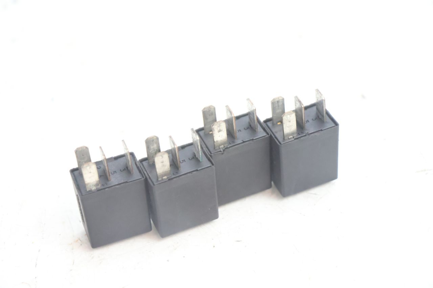 photo de ELECTRICAL RELAY PEUGEOT SATELIS 125 (2006 - 2009) - Component detail