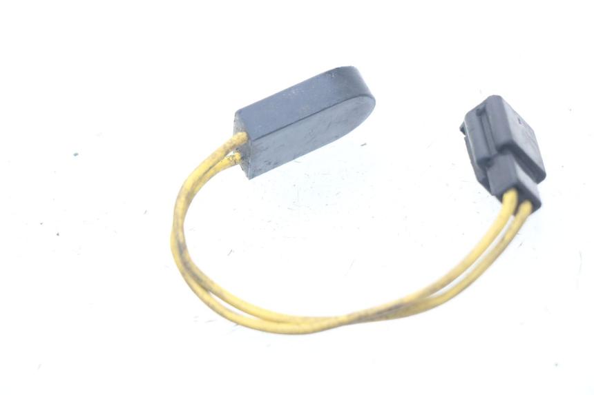 photo de RELAY APRILIA SCARABEO GT 125 (1999 - 2007) - Zoom on usage condition