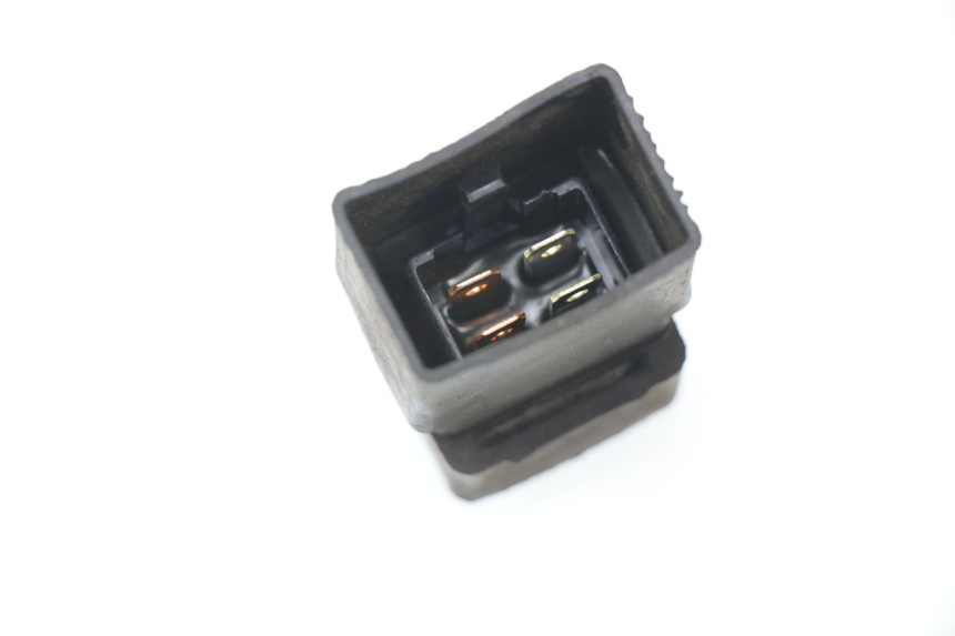 photo de RELAY HONDA SES DYLAN 125 (2002 - 2006) - Zoom on usage condition