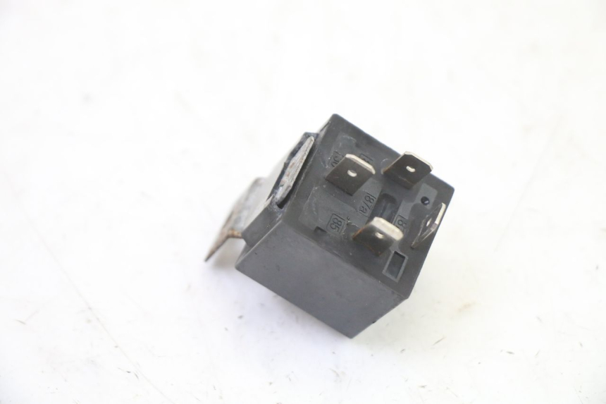 photo de RELAY HONDA ST PAN EUROPEAN 1300 (2002 - 2013) - Alternative perspective