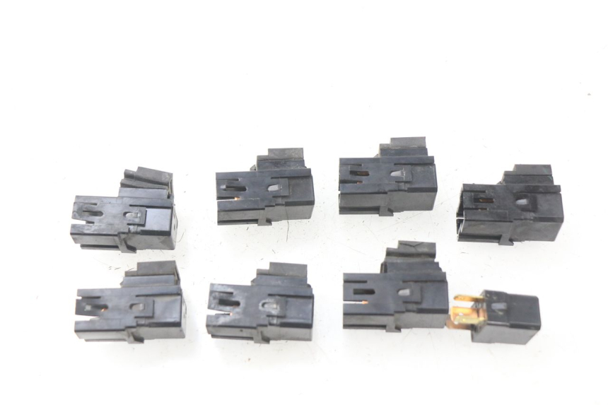 photo de ELECTRICAL RELAY YAMAHA TDM ABS 900 (2002 - 2014) - Alternative perspective