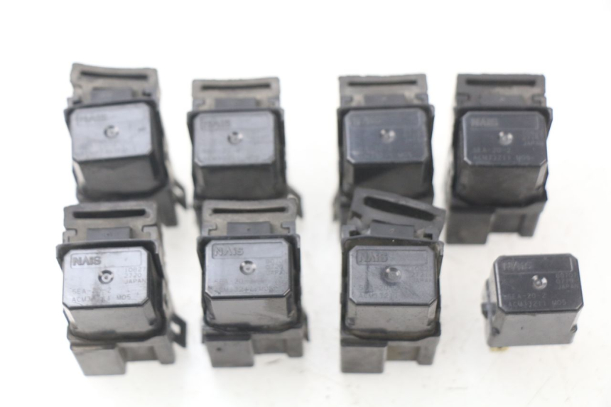 photo de ELECTRICAL RELAY YAMAHA TDM ABS 900 (2002 - 2014) - Surface and material condition