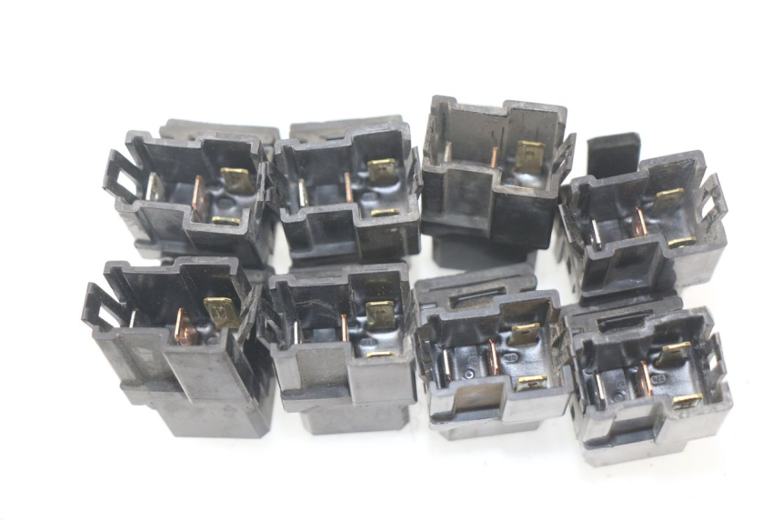 photo de ELECTRICAL RELAY YAMAHA TDM ABS 900 (2002 - 2014) - Component detail
