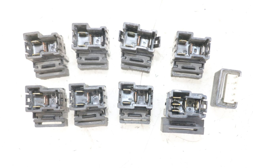 photo de ELECTRICAL RELAY YAMAHA TDM ABS 900 (2002 - 2014) - Surface and material condition