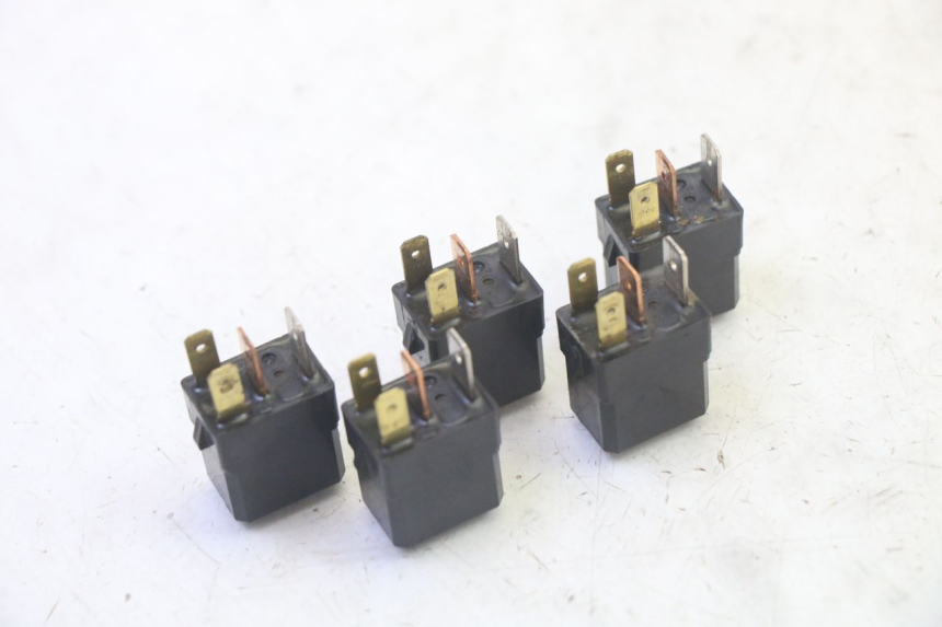 photo de ELECTRICAL RELAY YAMAHA TDM ABS 900 (2002 - 2014) - Component detail