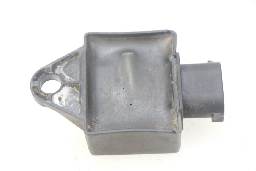 photo de ELECTRICAL RELAY PEUGEOT TKR TREKKER FURIOUS 50 (2005 - 2014) - Zoom on usage condition