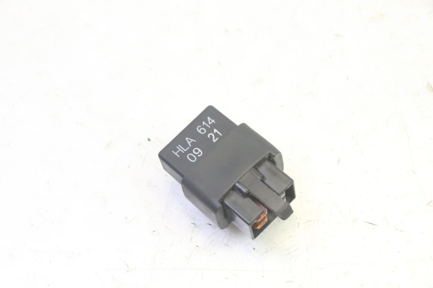 photo de RELAY PEUGEOT TWEET PRO EFI 4T 50 (2021 - 2022) - Main view