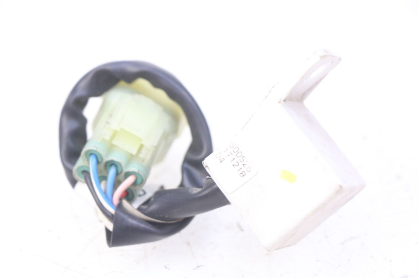 photo de ELECTRICAL RELAY PIAGGIO VESPA GTS IGET ABS 125 (2017 - 2023) - Main view