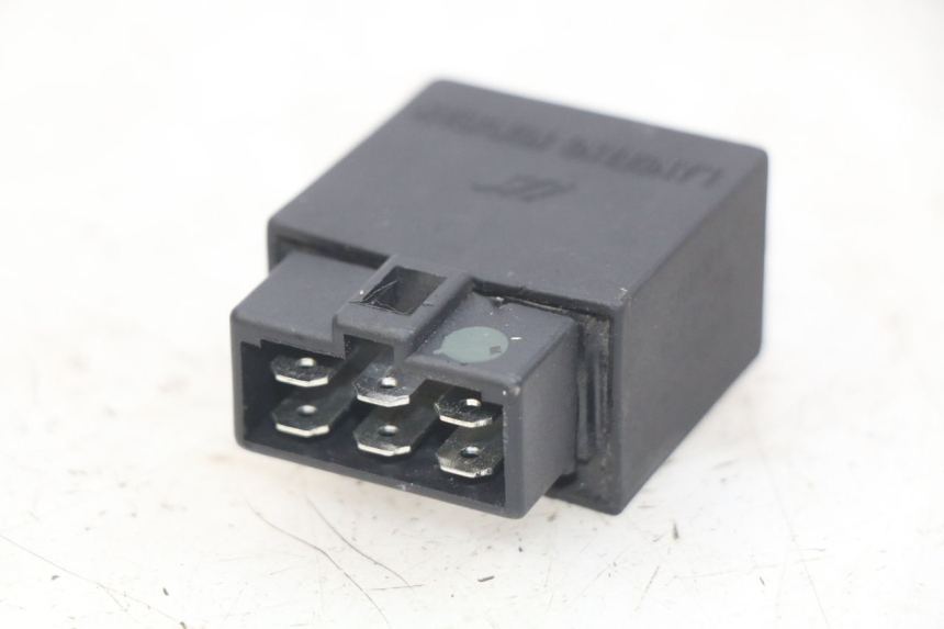 photo de ELECTRICAL RELAY PIAGGIO VESPA LXV 125 (2006 - 2009) - Component detail