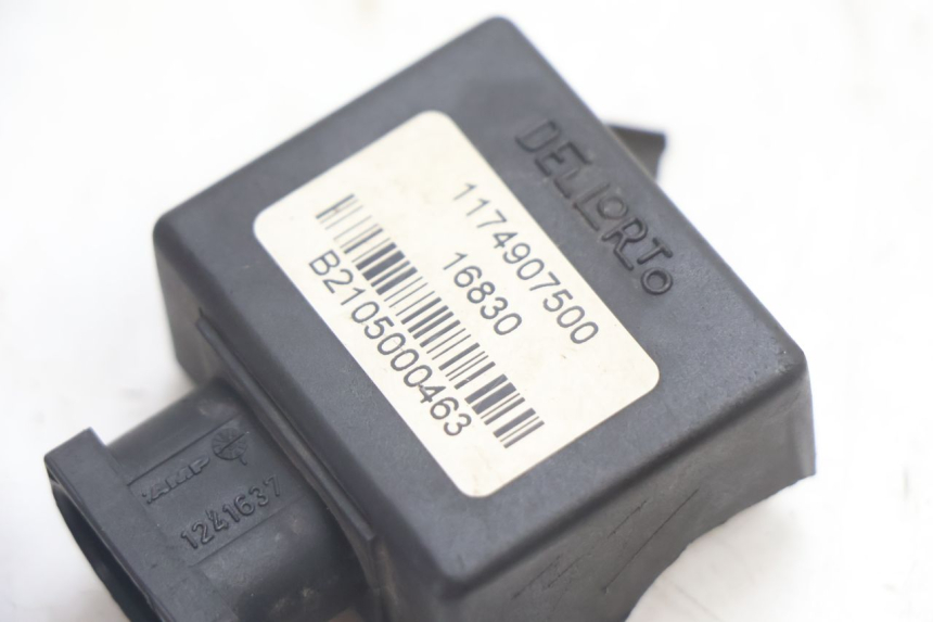 photo de ELECTRICAL RELAY PEUGEOT VIVACITY 50 (2004 - 2009) - Component detail