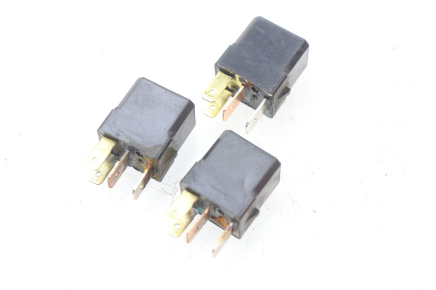 photo de ELECTRICAL RELAY YAMAHA XMAX X-MAX 125 (2006 - 2009) - Main view