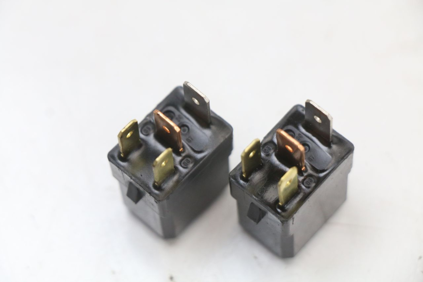 photo de ELECTRICAL RELAY YAMAHA X-MAX XMAX 125 (2010 - 2013) - Zoom on usage condition