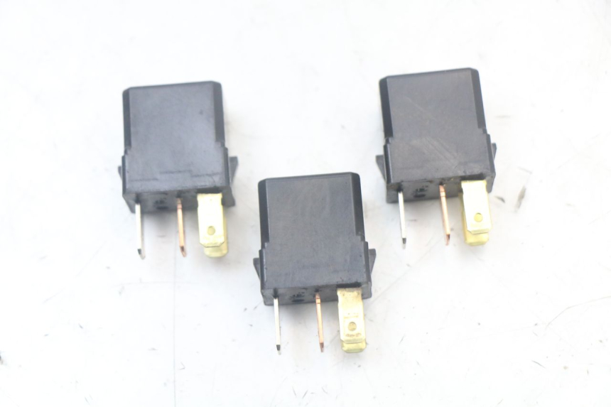 photo de ELECTRICAL RELAY YAMAHA XMAX X-MAX 125 (2006 - 2009) - Main view