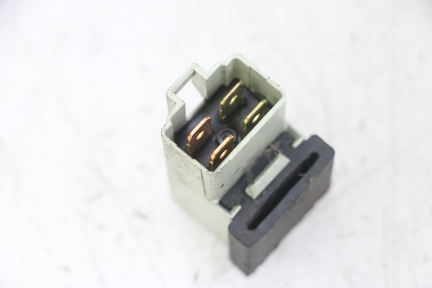 photo de ELECTRICAL RELAY YAMAHA X-MAX XMAX 125 (2010 - 2013) - Alternative perspective