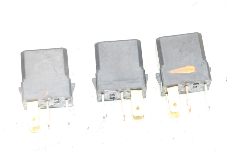 photo de ELECTRICAL RELAY YAMAHA XMAX X-MAX 125 (2006 - 2009) - Main view