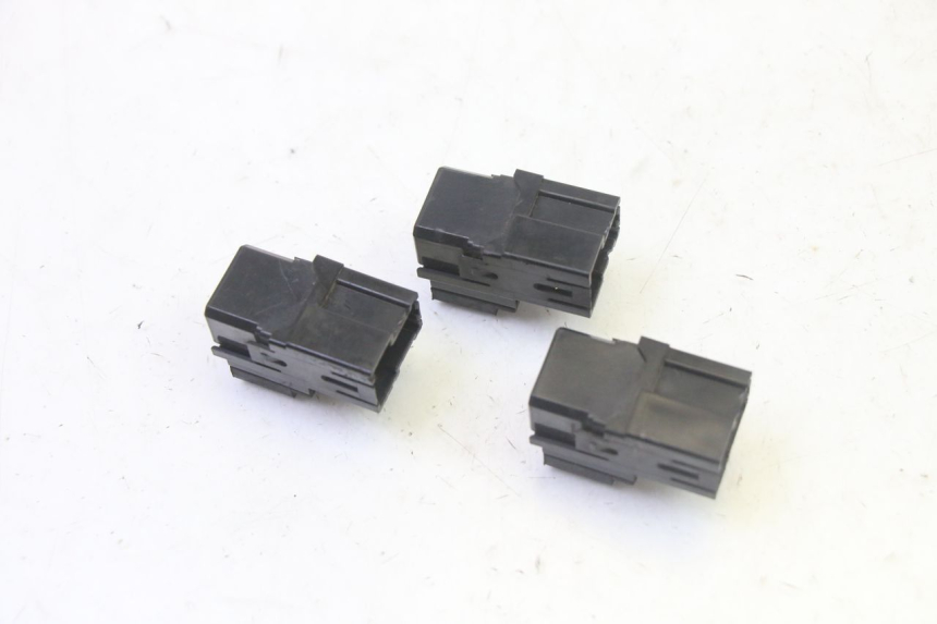 photo de ELECTRICAL RELAY YAMAHA X-MAX XMAX 125 (2010 - 2013) - Zoom on usage condition