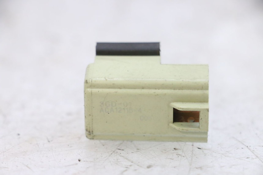 photo de ELECTRICAL RELAY YAMAHA X-MAX XMAX 125 (2010 - 2013) - Component detail