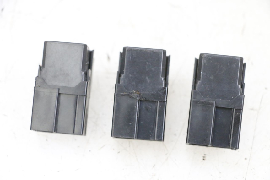 photo de ELECTRICAL RELAY YAMAHA XMAX X-MAX 125 (2006 - 2009) - Main view