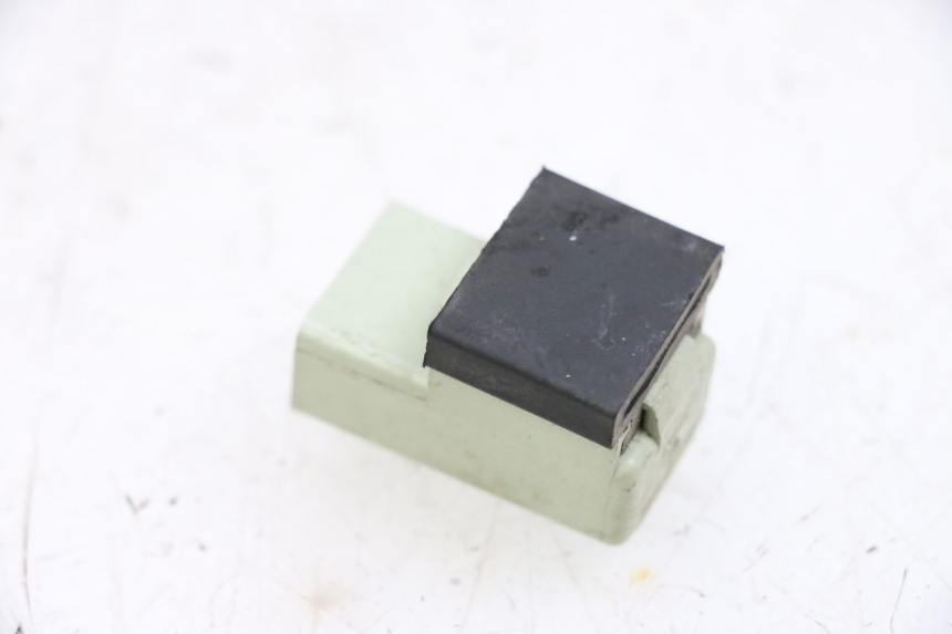 photo de ELECTRICAL RELAY YAMAHA X-MAX XMAX 125 (2010 - 2013) - Zoom on usage condition