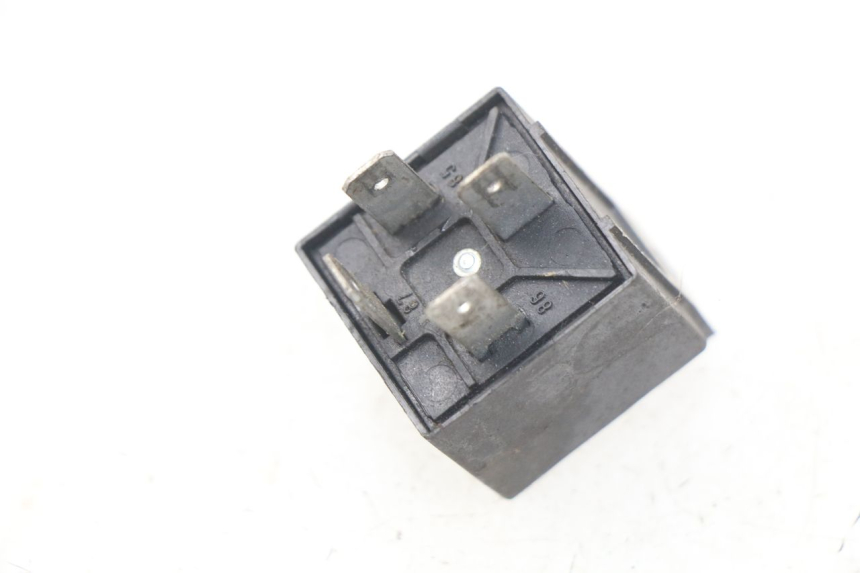 photo de ELECTRICAL RELAY PIAGGIO X9 125 (2000 - 2003) - Zoom on usage condition