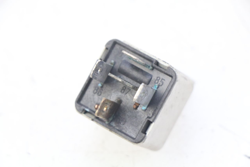 photo de ELECTRIC RELAY PIAGGIO XEVO - X EVO 125 (2007 - 2017) - Component detail