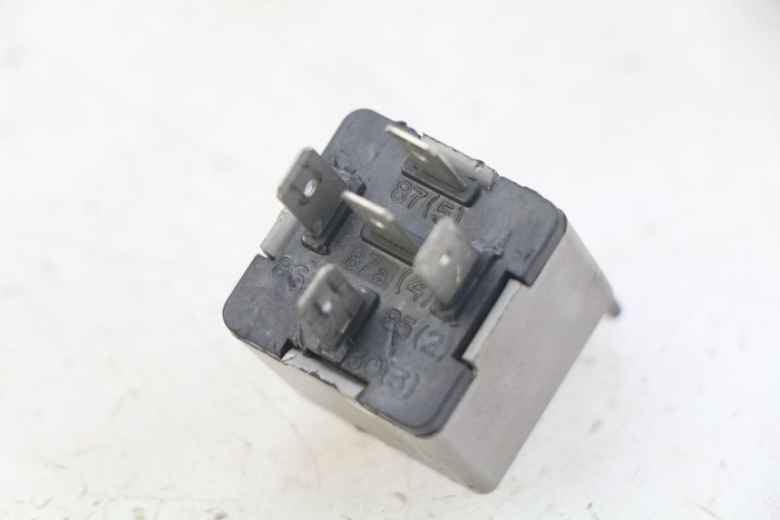 photo de ELECTRIC RELAY PIAGGIO XEVO - X EVO 125 (2007 - 2017) - Alternative perspective