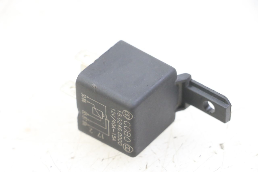 photo de ELECTRIC RELAY PIAGGIO XEVO - X EVO 125 (2007 - 2017) - Component detail