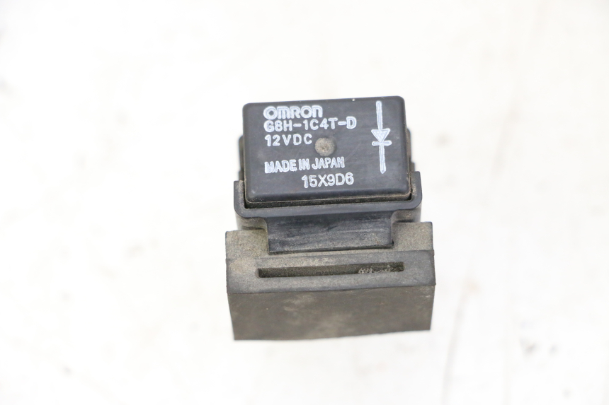 photo de RELAY YAMAHA XJN DIVERSION 600 (2000 - 2003) - Alternative perspective