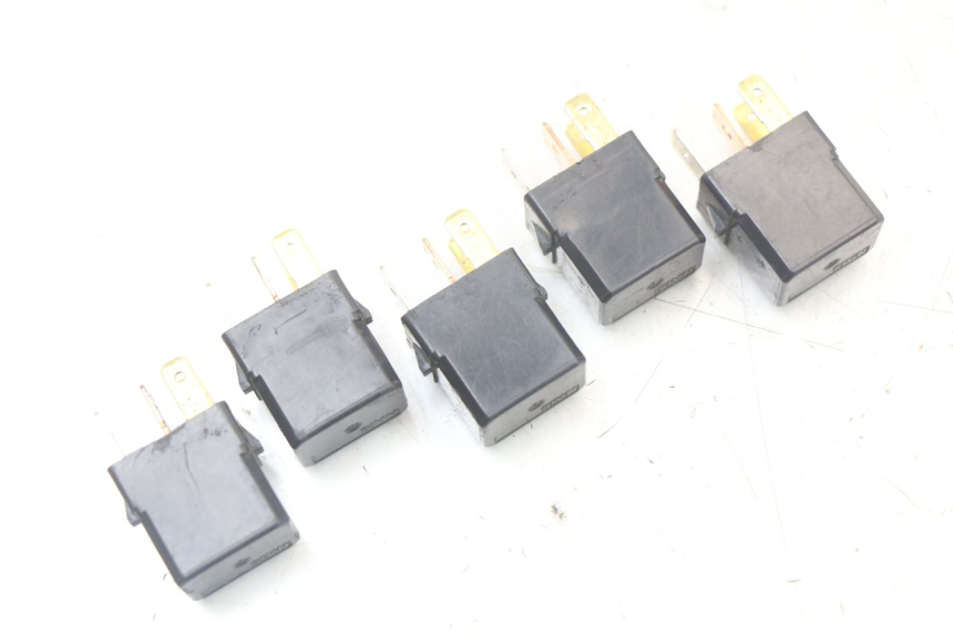 photo de ELECTRICAL RELAY YAMAHA FJR ABS 1300 (2006 - 2012) - Zoom on usage condition