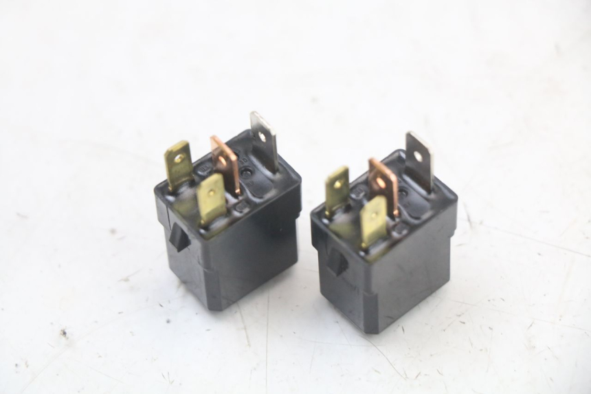 photo de RELAY YAMAHA XJ6 ABS 600 (2008 - 2016) - Component detail