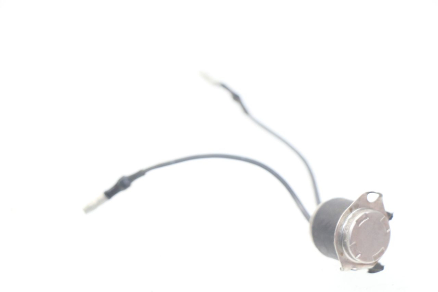 photo de ELECTRICAL RELAY YAMAHA YP MAJESTY 125 (1998 - 2001) - Main view