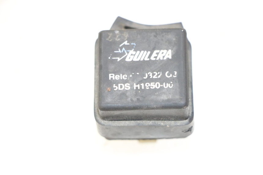 photo de ELECTRICAL RELAY YAMAHA YP MAJESTY 125 (2007 - 2010) - Main view