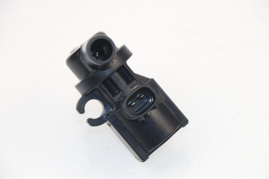 photo de RELAY KAWASAKI Z800 Z ABS 800 (2013 - 2017) - Alternative perspective