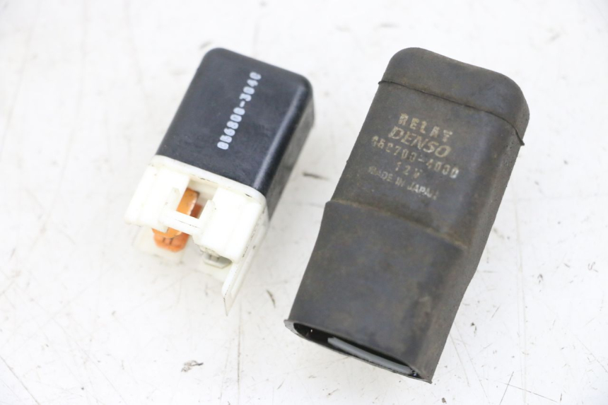 photo de RELAY KAWASAKI ZR 7 750 (1999 - 2004) - Main view