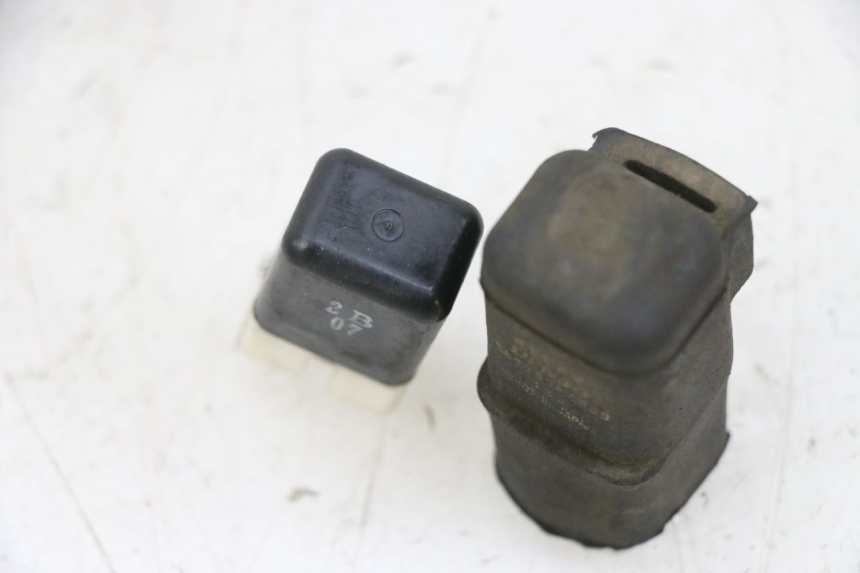 photo de RELAY KAWASAKI ZR 7 750 (1999 - 2004) - Zoom on usage condition