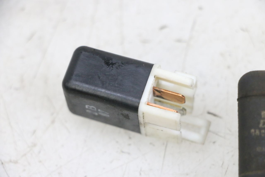 photo de RELAY KAWASAKI ZR 7 750 (1999 - 2004) - Technical close-up