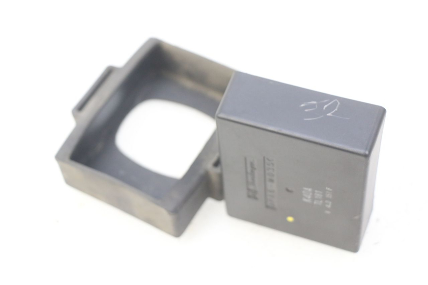 photo de HEADLIGHT RELAY HONDA FORZA 125 (2015 - 2016) - Zoom on usage condition