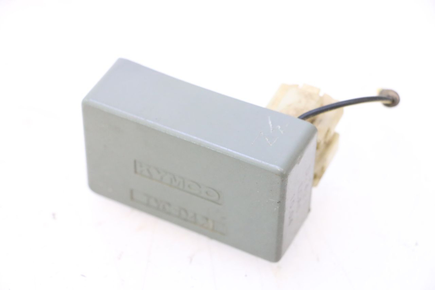 photo de HEADLIGHT RELAY KYMCO MXU R 250 (2004 - 2010) - Technical close-up