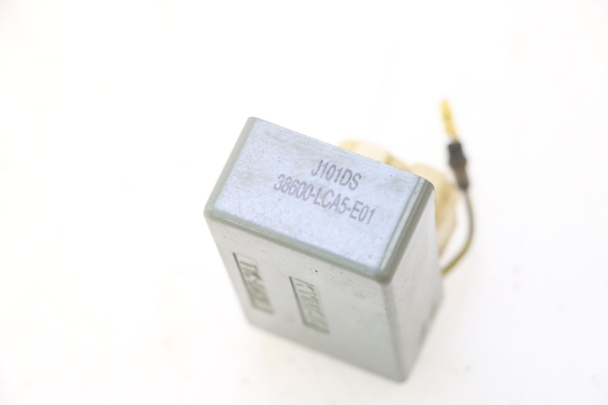 photo de HEADLIGHT RELAY KYMCO MXU R 250 (2004 - 2010) - Fixing points details