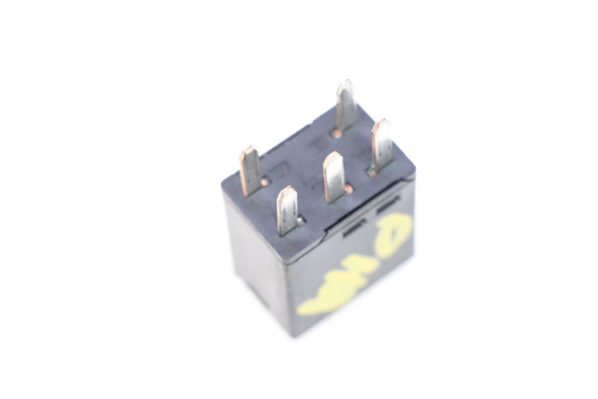 photo de HEADLIGHT RELAY CAN-AM SPYDER RS 1000 (2008 - 2012) - Component detail