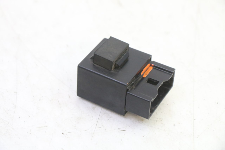 photo de FUEL PUMP RELAY YAMAHA FJR ABS 1300 (2006 - 2012) - Zoom on usage condition