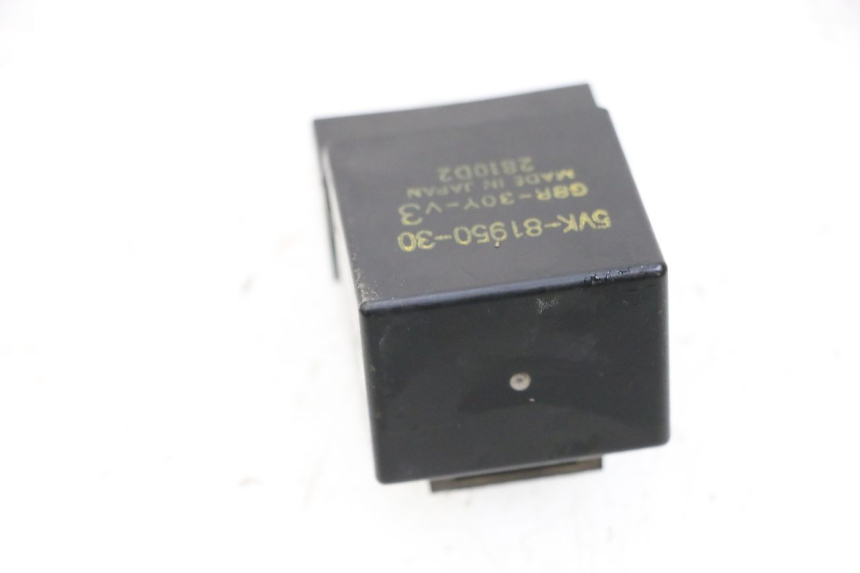 photo de FUEL PUMP RELAY YAMAHA FJR ABS 1300 (2006 - 2012) - Alternative perspective