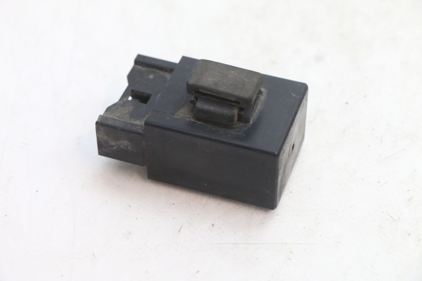 photo de FUEL PUMP RELAY YAMAHA FJR 1300 (2001 - 2005) - Zoom on usage condition