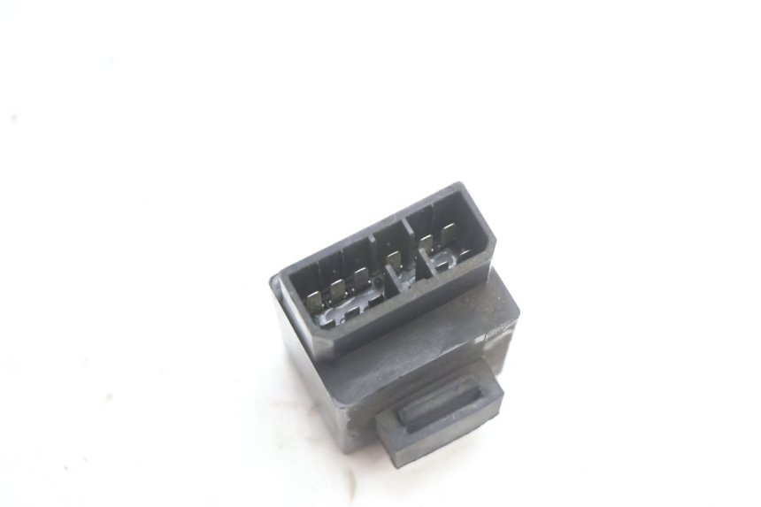 photo de FUEL PUMP RELAY YAMAHA YZF R GENESIS 750 (1993 - 1998) - Zoom on usage condition
