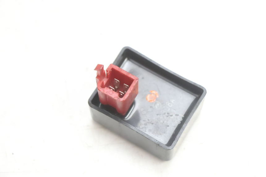 photo de FUEL PUMP RELAY KAWASAKI ZX-6R ZX6R 600 (2000 - 2002) - Component detail