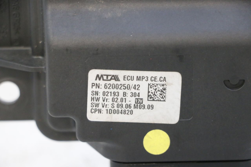 photo de ROLL LOCK RELAY PIAGGIO MP3 HPE 310 (2024 - 2025) - Product overview