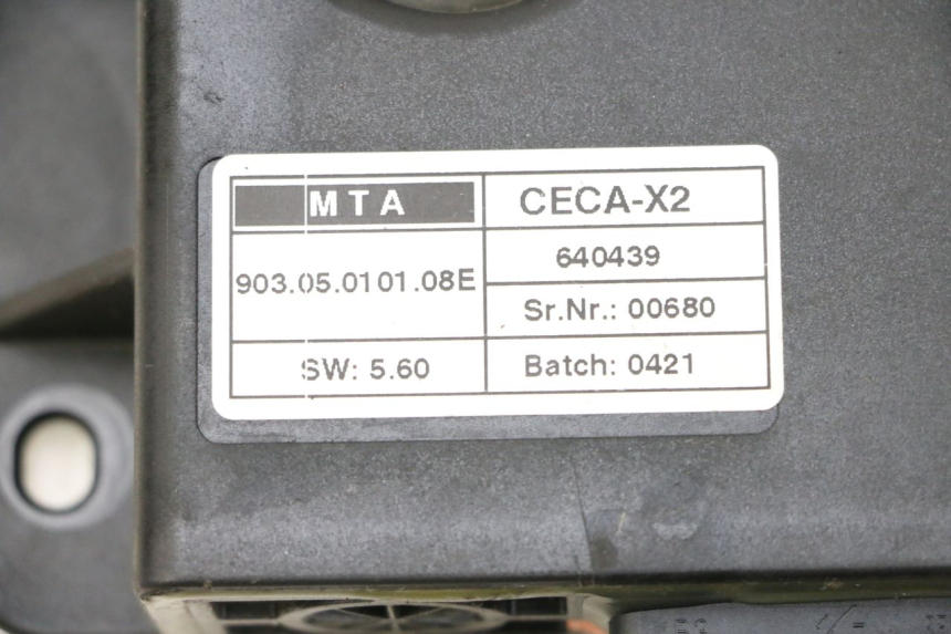 photo de ROLL LOCK RELAY PIAGGIO MP3 HPE 300 (2019 - 2026) - Fixing points details