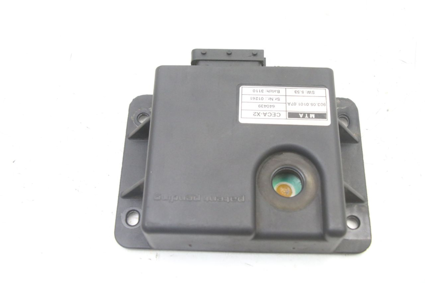 photo de RELAY ROLL LOCK PIAGGIO MP3 LT 400 (2007 - 2012) - Zoom on usage condition